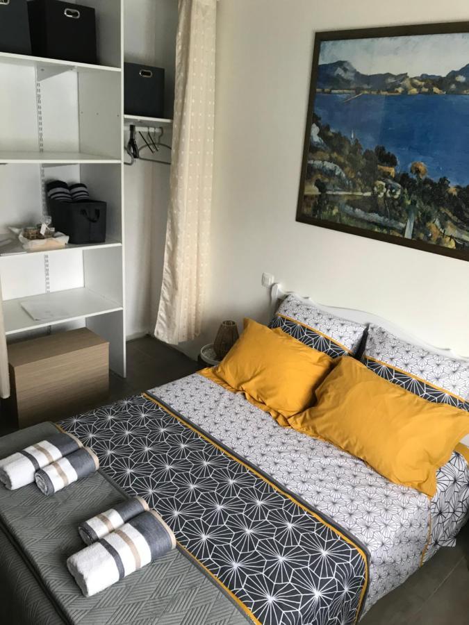 パラジャ La Rosela De La Cite Bed & Breakfast エクステリア 写真